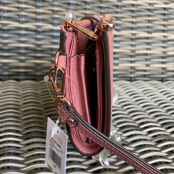 Michael Kors Large Double Zip Wallet Wristlet - Picture 4 of 16